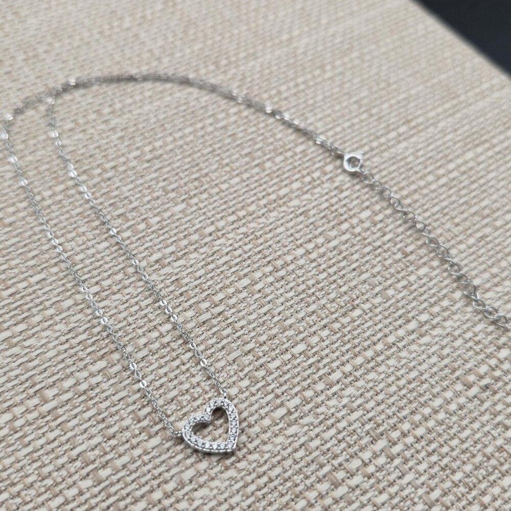 16+2 Inch Sterling Silver Small Heart Cubic Zirconia Necklace A6403 - Picture 3 of 8